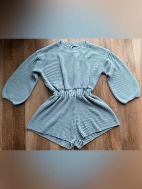 UNKNOWN BRAND | Knit Sweater Romper | Balloon Sleeve | Cinched Waist | Lounge